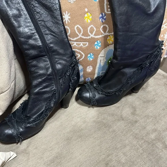 Chie mihara black ruffle boots - Picture 3 of 4